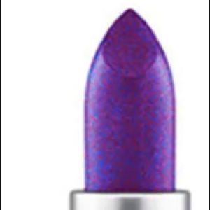 M•A•C 321 “MODEL BEHAVIOR” FROST LIPSTICK